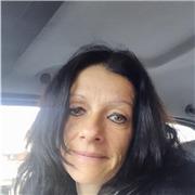 Laureata in interpretazione e traduzione